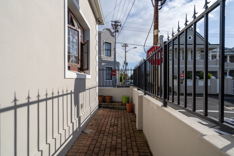 2 Bedroom Property for Sale in Observatory Western Cape